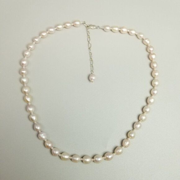 Vintage Light Pink Beaded Necklace with Sterling Silver Adjustable Clasp, Estate - Picture 3 of 7